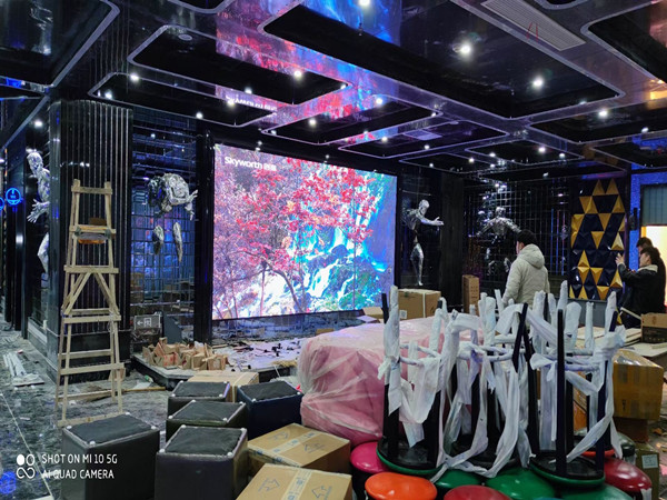 长丰室内P2.5全彩显示屏